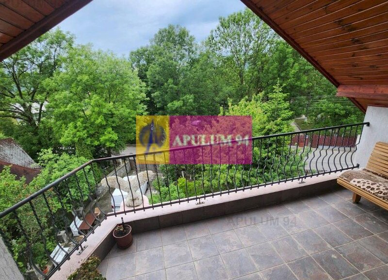 Vila de vanzare in Cornu